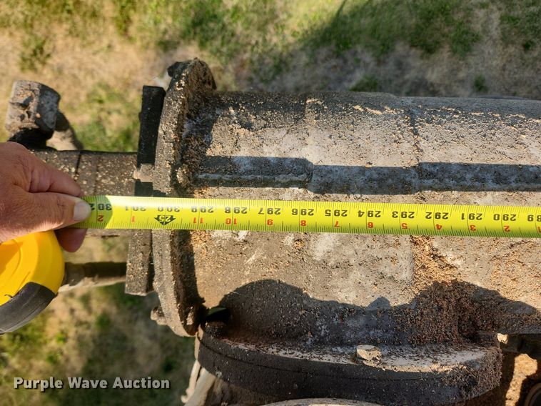 image for item OK9550 1988 Ford L8000  feed delivery truck