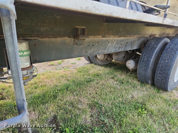 image for item OK9550 1988 Ford L8000  feed delivery truck