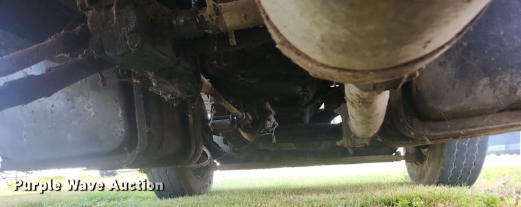 image for item OK9550 1988 Ford L8000  feed delivery truck