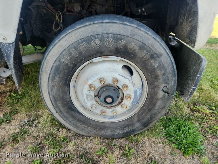 image for item OK9550 1988 Ford L8000  feed delivery truck