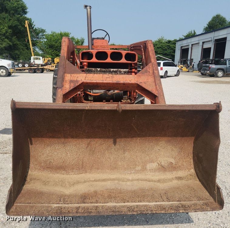 image for item OK9558 1968 Allis Chalmers One-Ninety XT  tractor