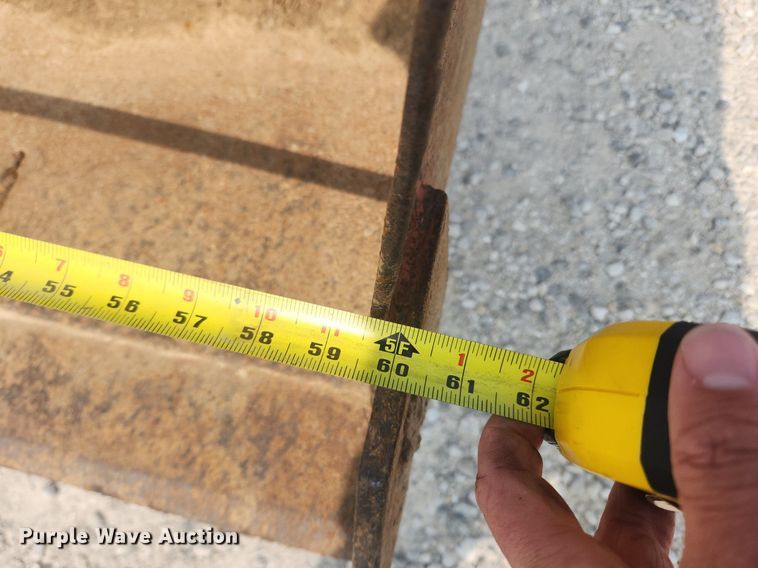 image for item OK9558 1968 Allis Chalmers One-Ninety XT  tractor