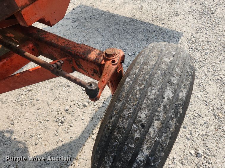 image for item OK9558 1968 Allis Chalmers One-Ninety XT  tractor