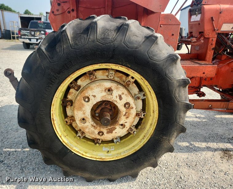 image for item OK9558 1968 Allis Chalmers One-Ninety XT  tractor