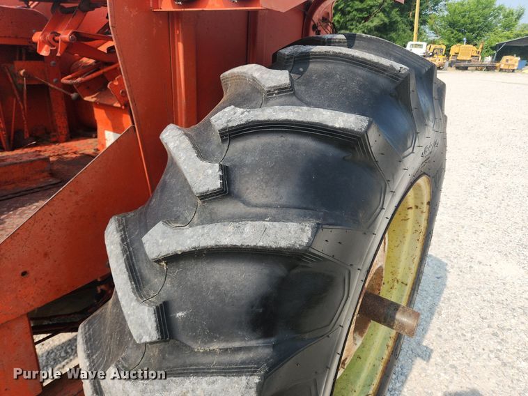 image for item OK9558 1968 Allis Chalmers One-Ninety XT  tractor