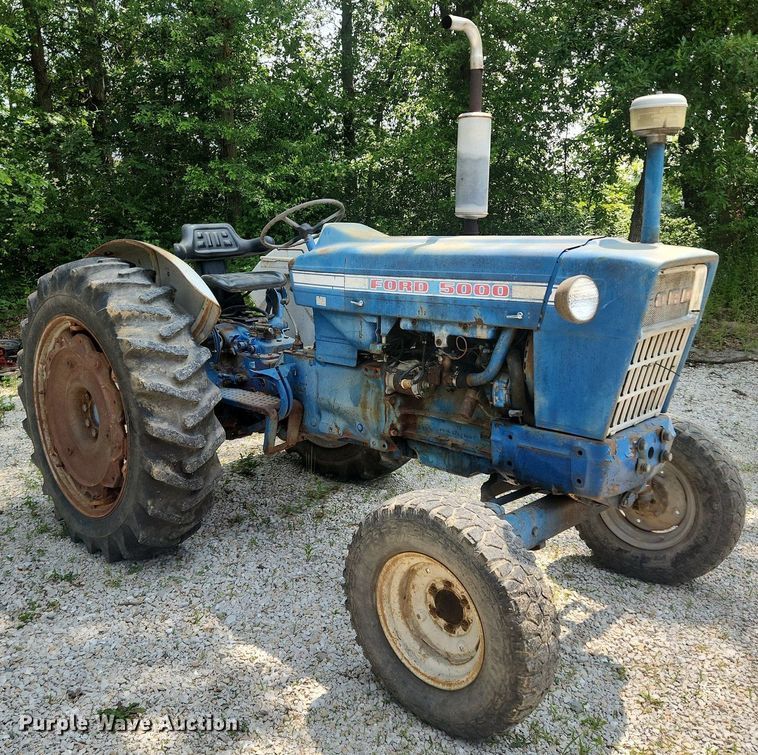 image for item OK9564 1969 Ford 5000  tractor