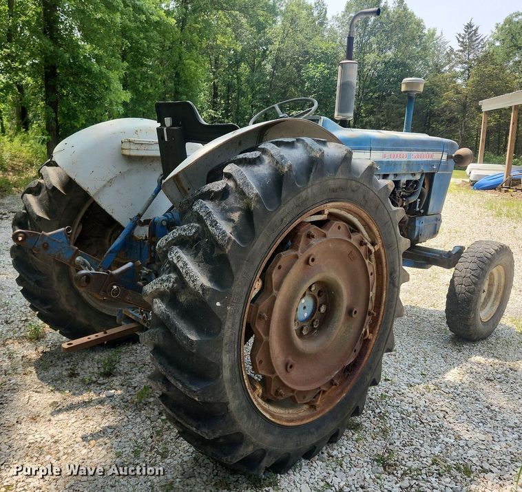 image for item OK9564 1969 Ford 5000  tractor