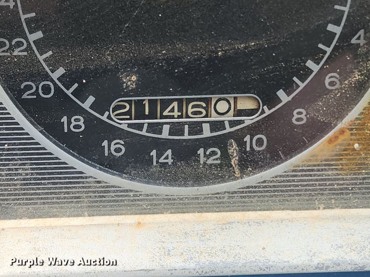 image for item OK9564 1969 Ford 5000  tractor