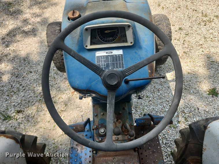 image for item OK9564 1969 Ford 5000  tractor