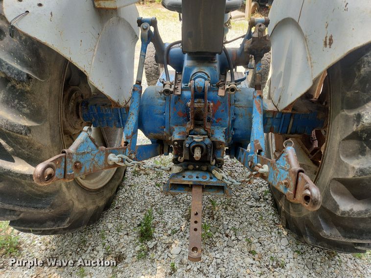 image for item OK9564 1969 Ford 5000  tractor