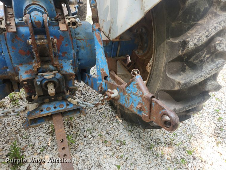 image for item OK9564 1969 Ford 5000  tractor