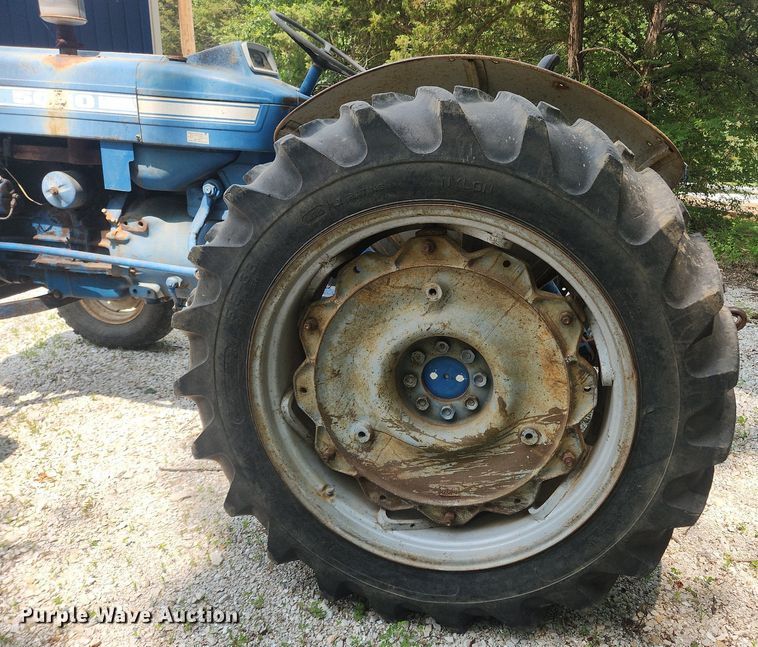 image for item OK9564 1969 Ford 5000  tractor