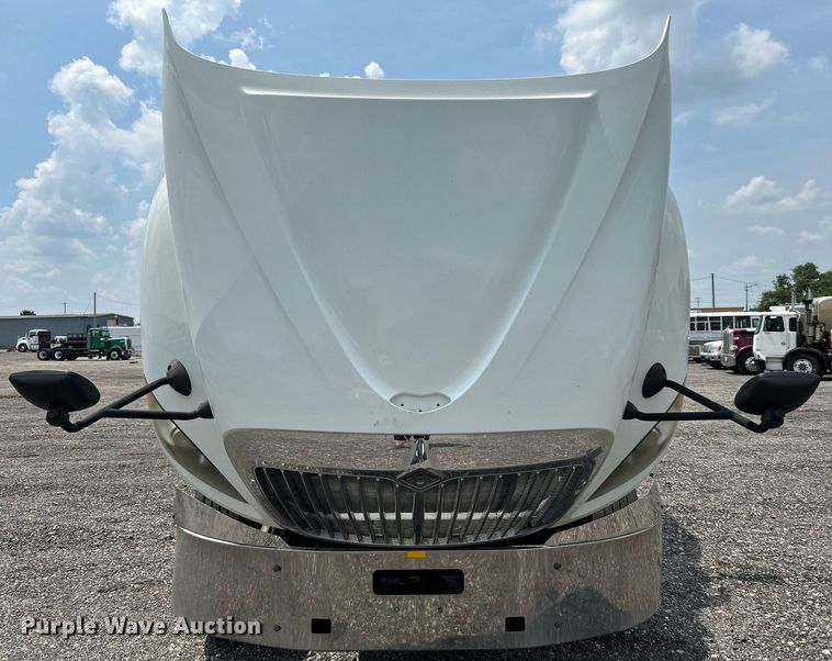 image for item DI7868 2012 International ProStar+ 122  semi truck