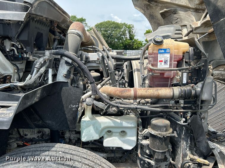 image for item DI7868 2012 International ProStar+ 122  semi truck