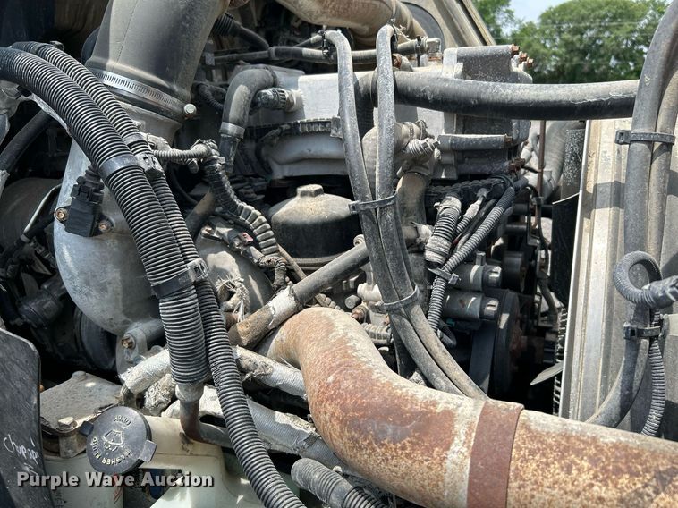 image for item DI7868 2012 International ProStar+ 122  semi truck