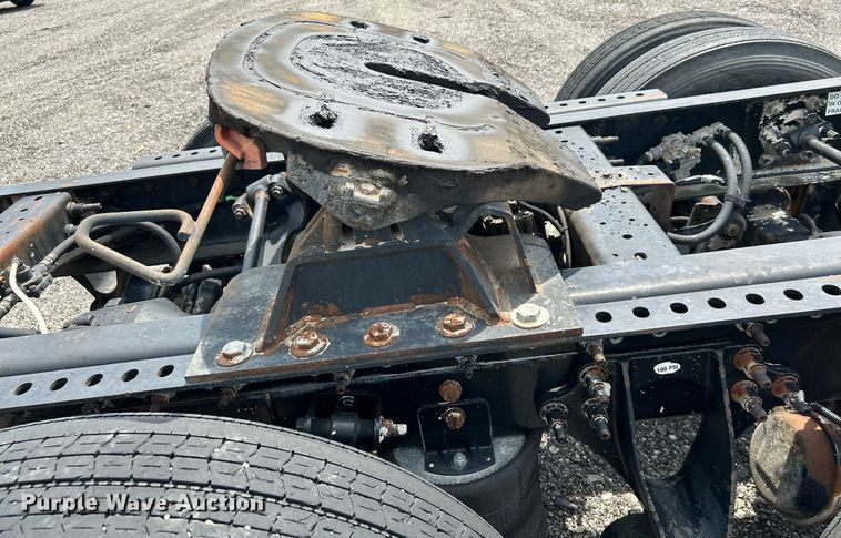 image for item DI7868 2012 International ProStar+ 122  semi truck