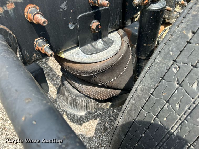 image for item DI7868 2012 International ProStar+ 122  semi truck