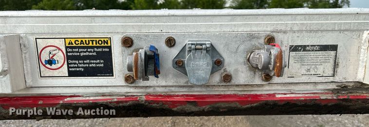 image for item DI7873 2012 Wilson Trailers CF-1080  flatbed trailer