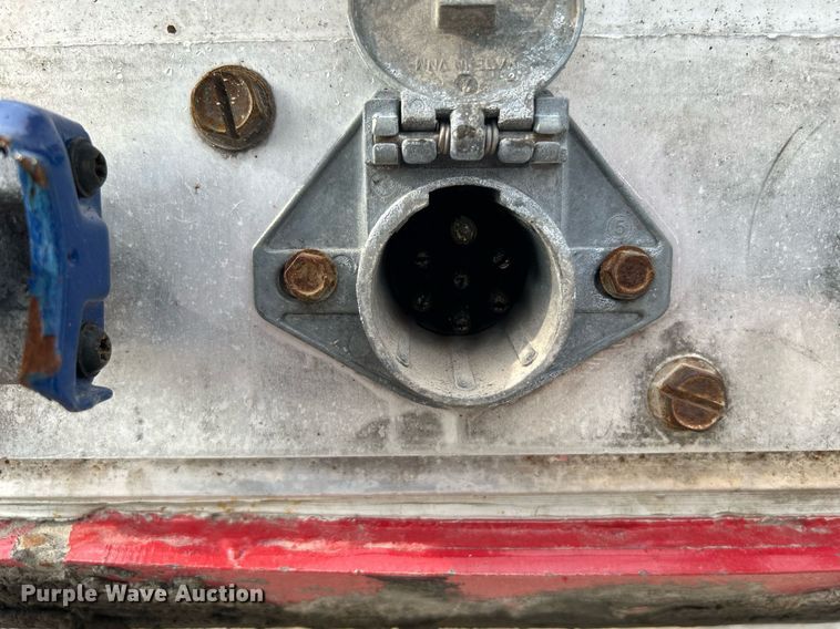 image for item DI7873 2012 Wilson Trailers CF-1080  flatbed trailer