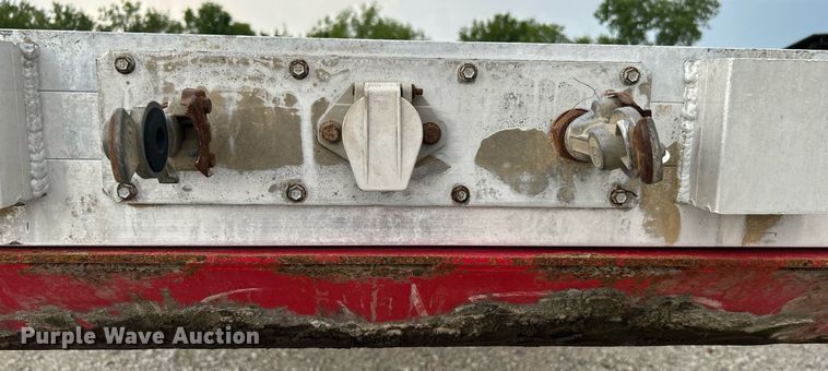 image for item DI7874 2012 Doonan 4820BLKTTIKB  flatbed trailer