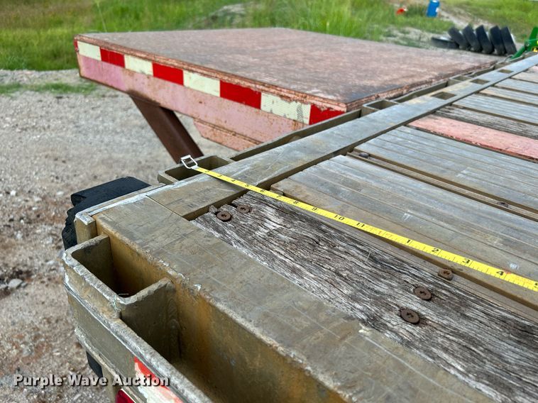 image for item DI7875 2006 Transcraft Eagle NW2  flatbed trailer
