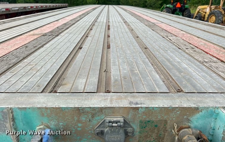 image for item DI7875 2006 Transcraft Eagle NW2  flatbed trailer