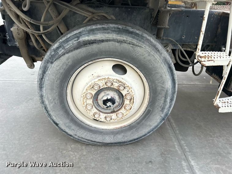 image for item DI7876 Ottawa 30  yard truck