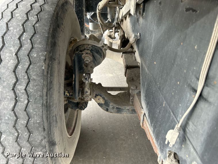 image for item DI7876 Ottawa 30  yard truck