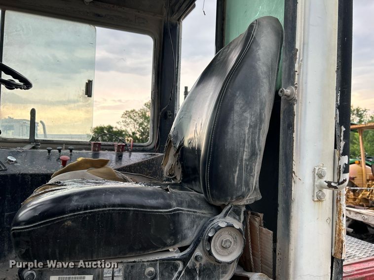 image for item DI7877 Capacity 143304  yard truck