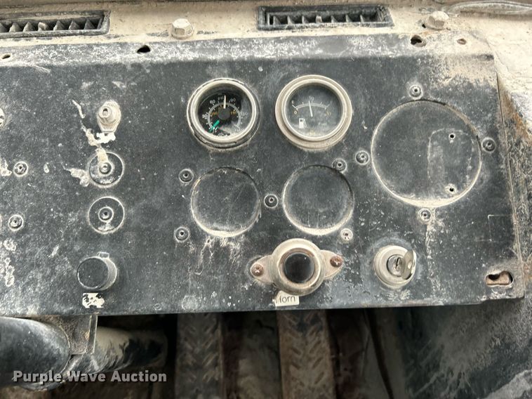 image for item DI7877 Capacity 143304  yard truck