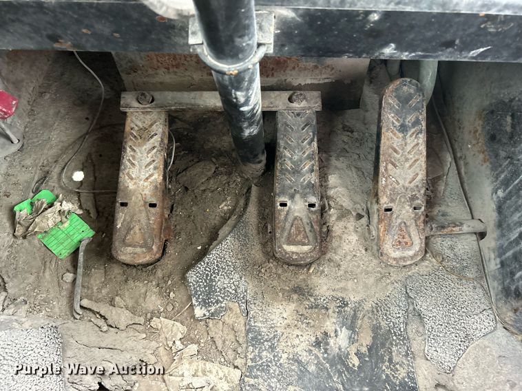 image for item DI7877 Capacity 143304  yard truck