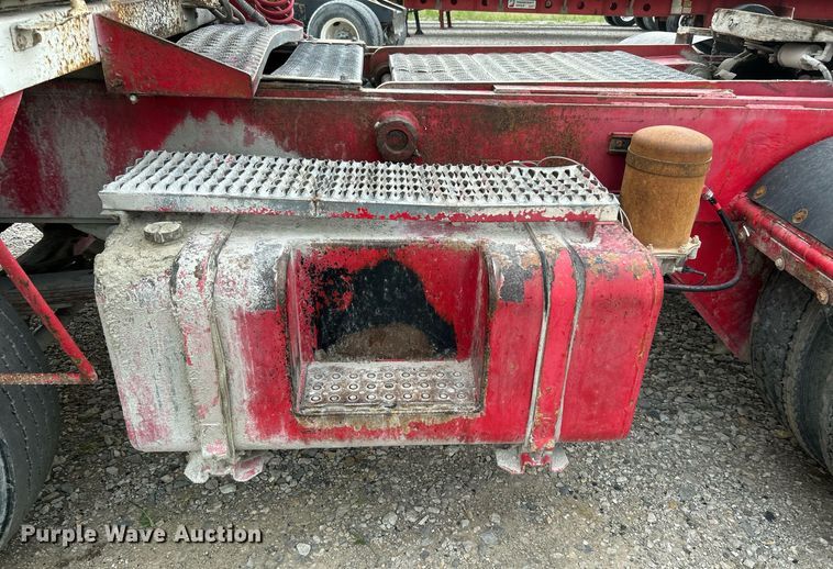 image for item DI7877 Capacity 143304  yard truck