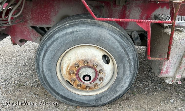 image for item DI7877 Capacity 143304  yard truck