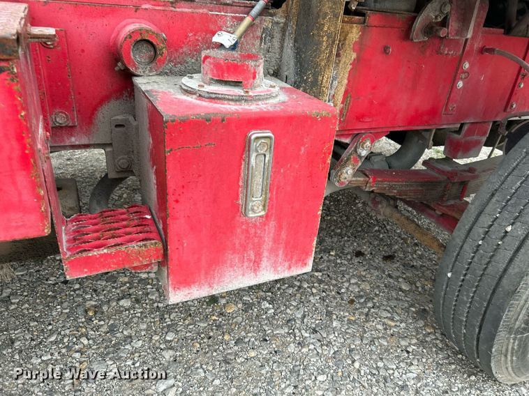 image for item DI7877 Capacity 143304  yard truck