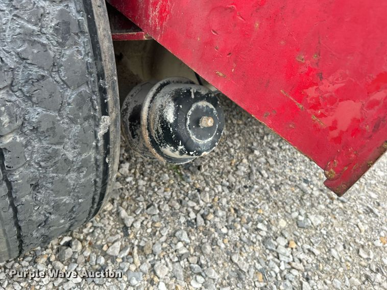 image for item DI7877 Capacity 143304  yard truck