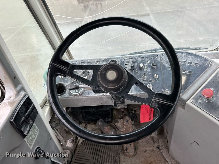 image for item DI7878 2011 Cargotec 4x2  yard truck