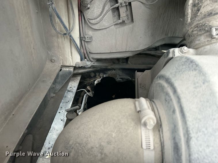 image for item DI7878 2011 Cargotec 4x2  yard truck