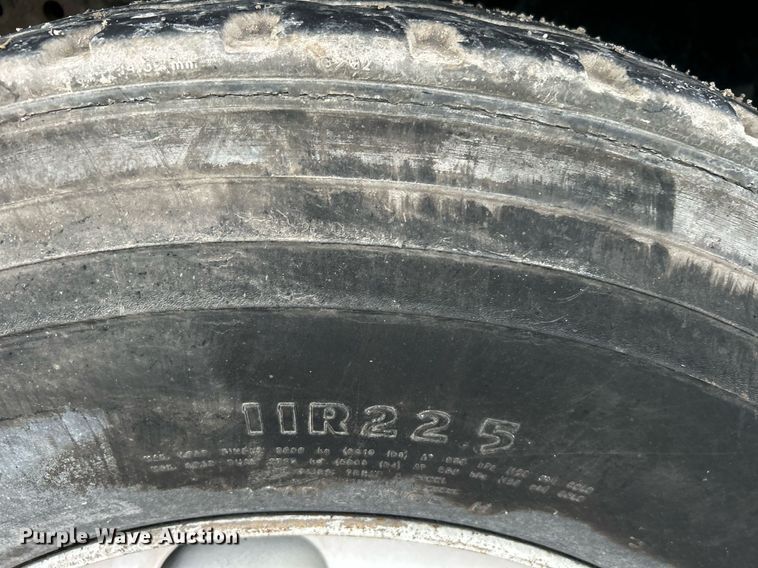 image for item DI7878 2011 Cargotec 4x2  yard truck