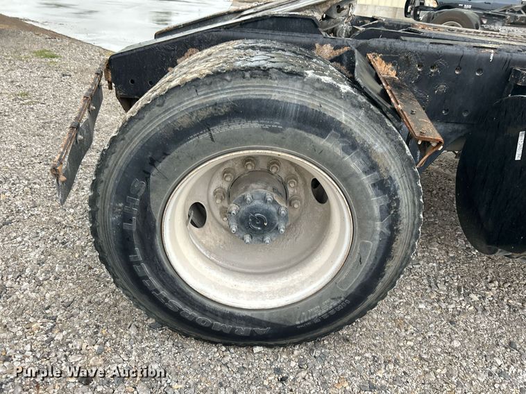 image for item DI7878 2011 Cargotec 4x2  yard truck