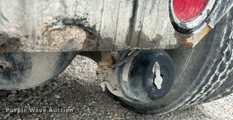 image for item DI7878 2011 Cargotec 4x2  yard truck