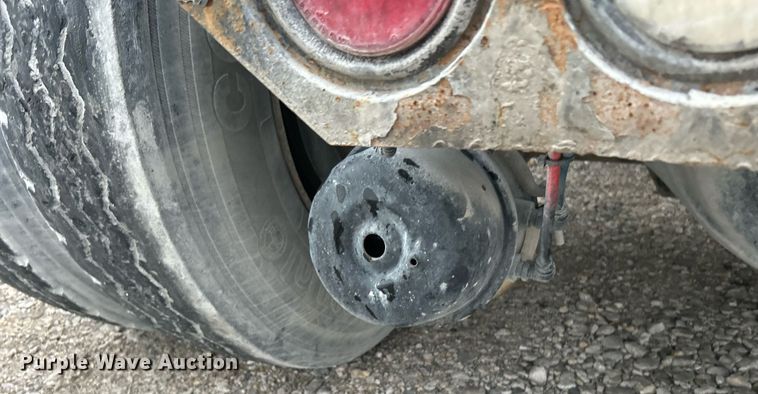 image for item DI7878 2011 Cargotec 4x2  yard truck