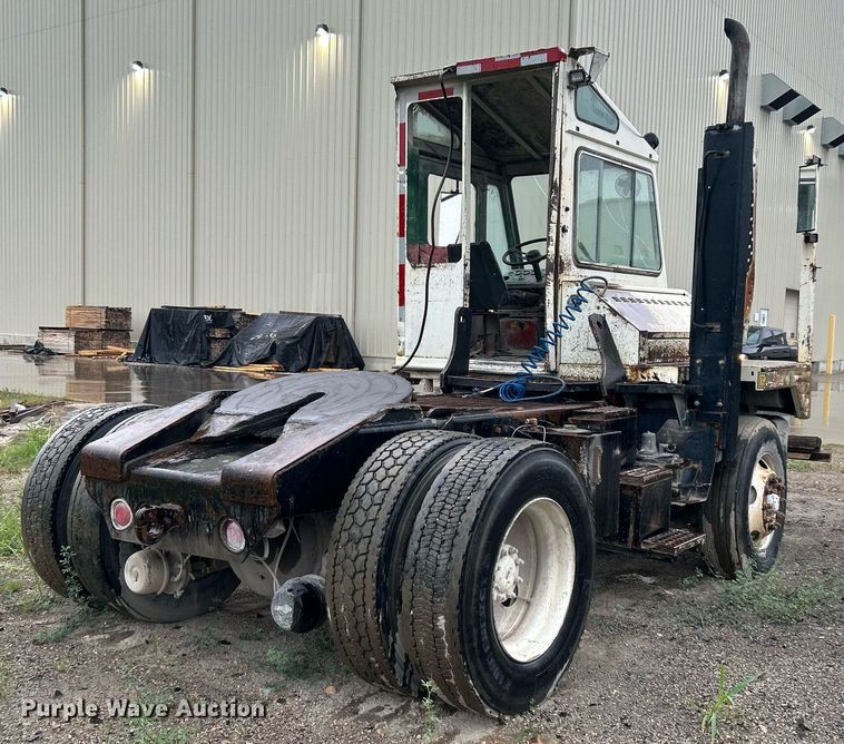 image for item DI7879 Ottawa 30  yard truck