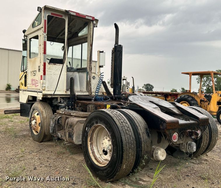 image for item DI7879 Ottawa 30  yard truck