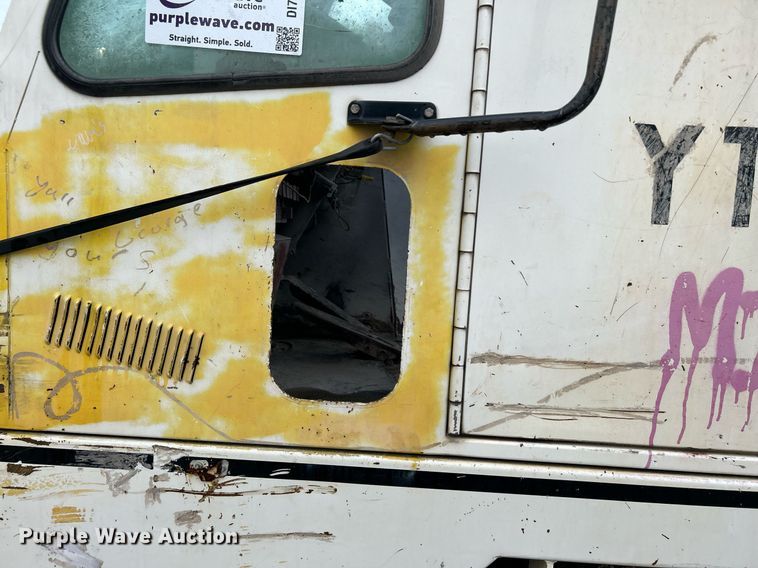 image for item DI7879 Ottawa 30  yard truck