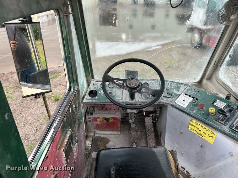 image for item DI7879 Ottawa 30  yard truck