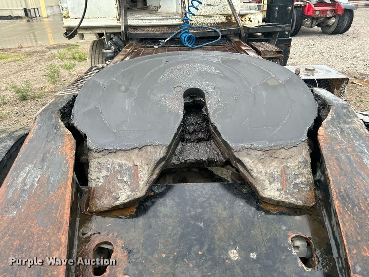 image for item DI7879 Ottawa 30  yard truck