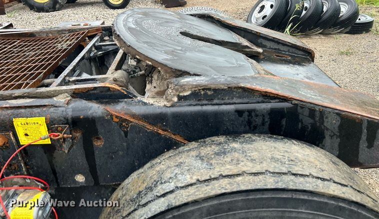 image for item DI7879 Ottawa 30  yard truck