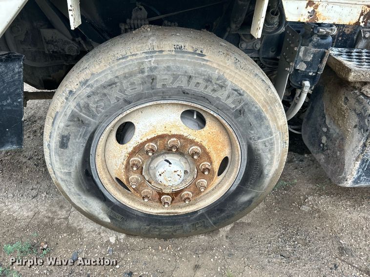 image for item DI7879 Ottawa 30  yard truck