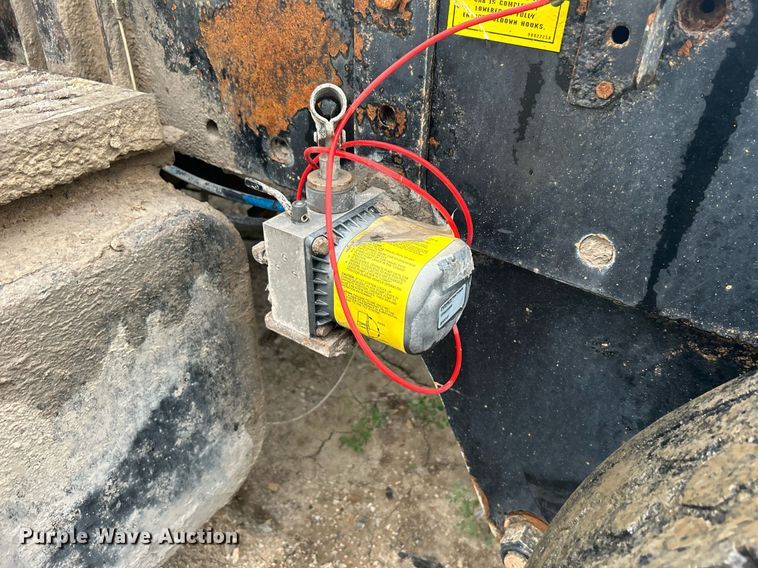 image for item DI7879 Ottawa 30  yard truck