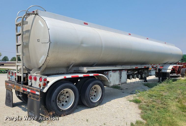image for item DN4004 1985 Custom Trailers  tank trailer